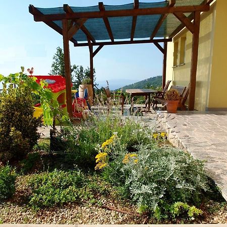 Apartments Jakov Матули Екстериор снимка