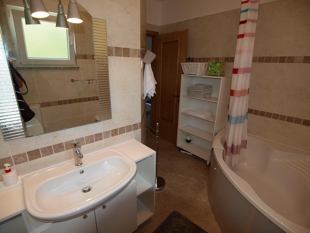 Apartments Jakov Матули Екстериор снимка