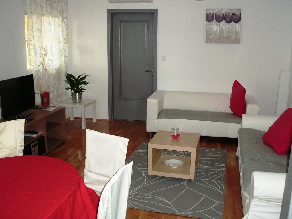 Apartments Jakov Матули Екстериор снимка